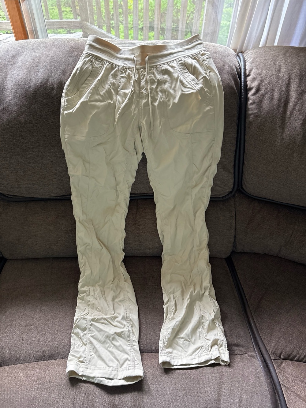 The North Face Pants Womens Small Tan Lightweight Hiking Ruched Leg Outdoor